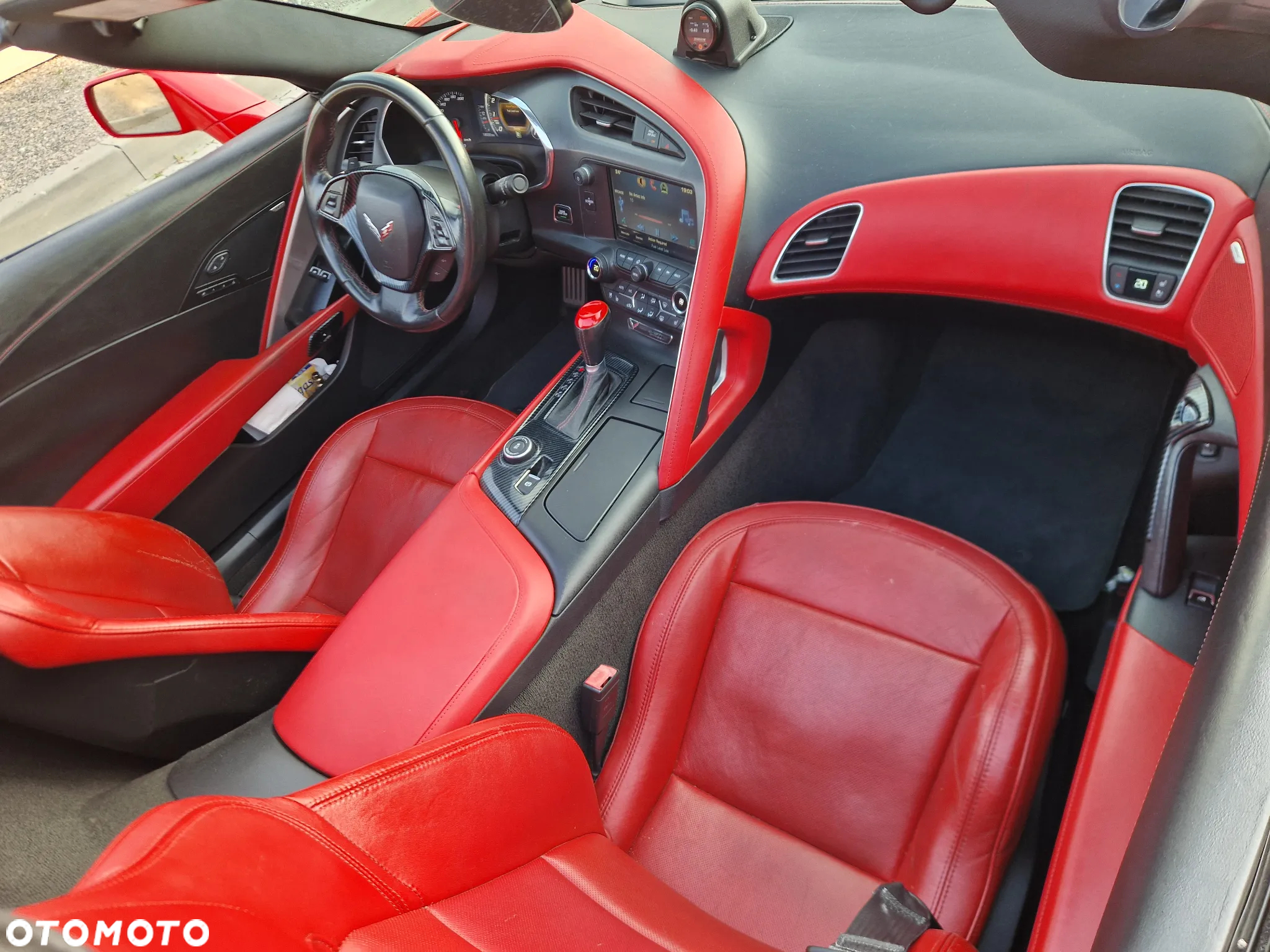 Chevrolet Corvette - 6