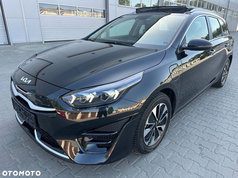 Kia Ceed - 16