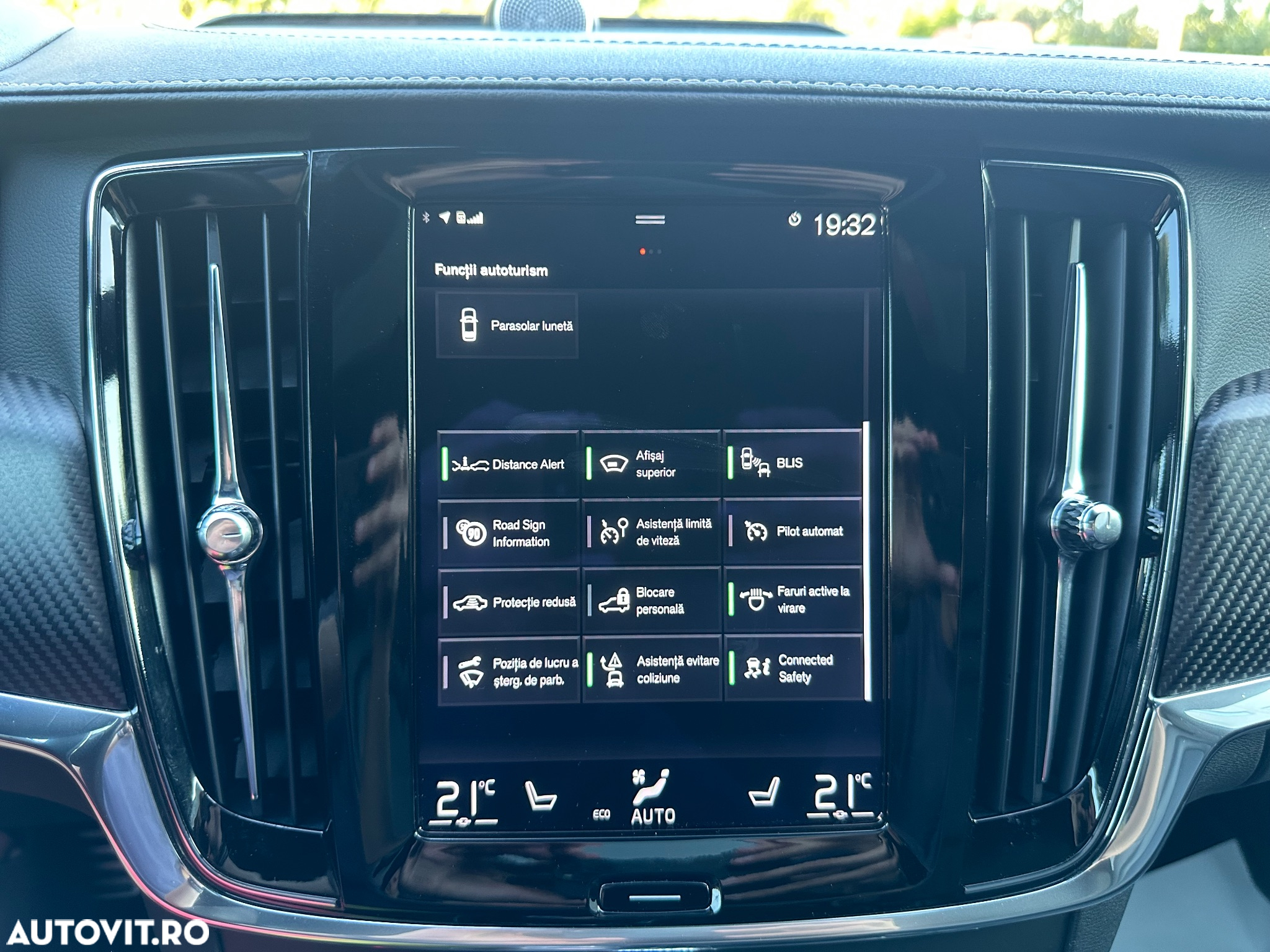 Volvo S90 T8 Twin Engine AWD Geartronic R Design - 23