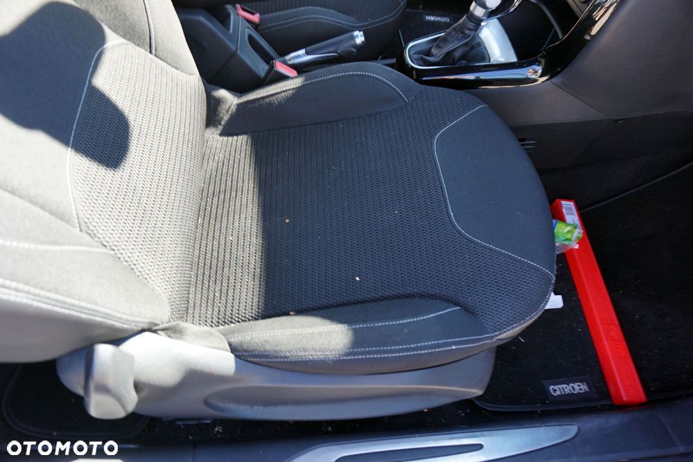 FOTEL PRZEDNI PRAWY DS3 I CZARNY MISTRAL CITROEN 2010-2014 - 2