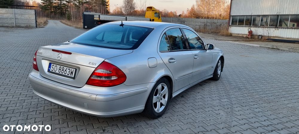 Mercedes-Benz Klasa E - 6