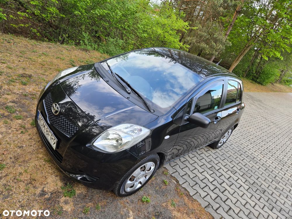 Toyota Yaris 1.3 Prestige - 23