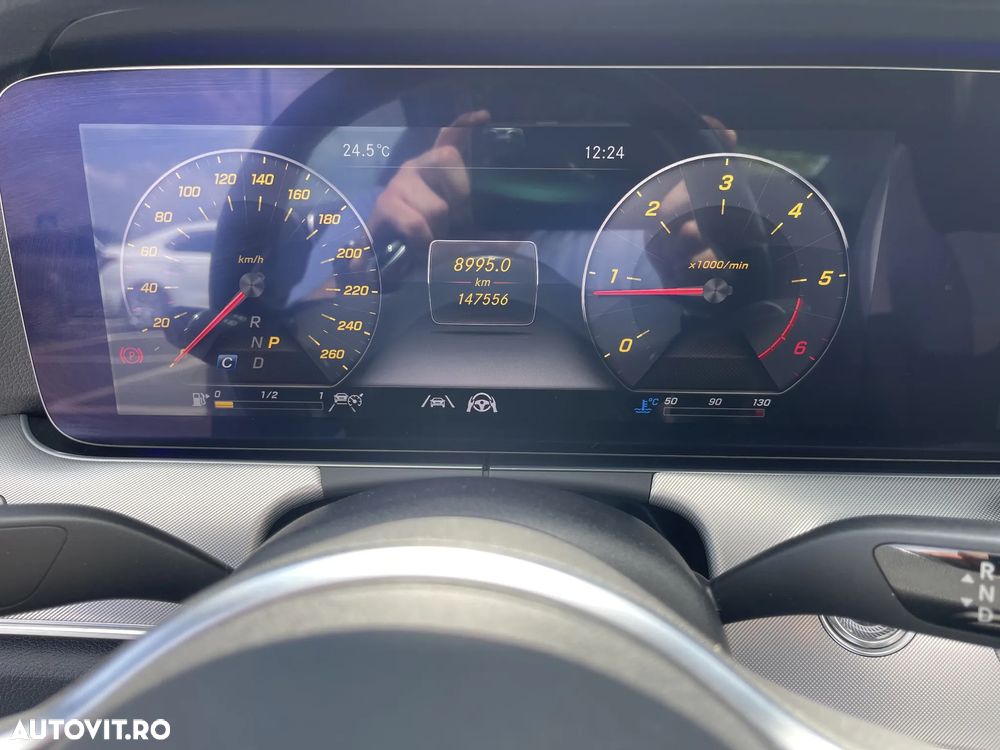 Mercedes-Benz E 220 d 4Matic 9G-TRONIC - 13