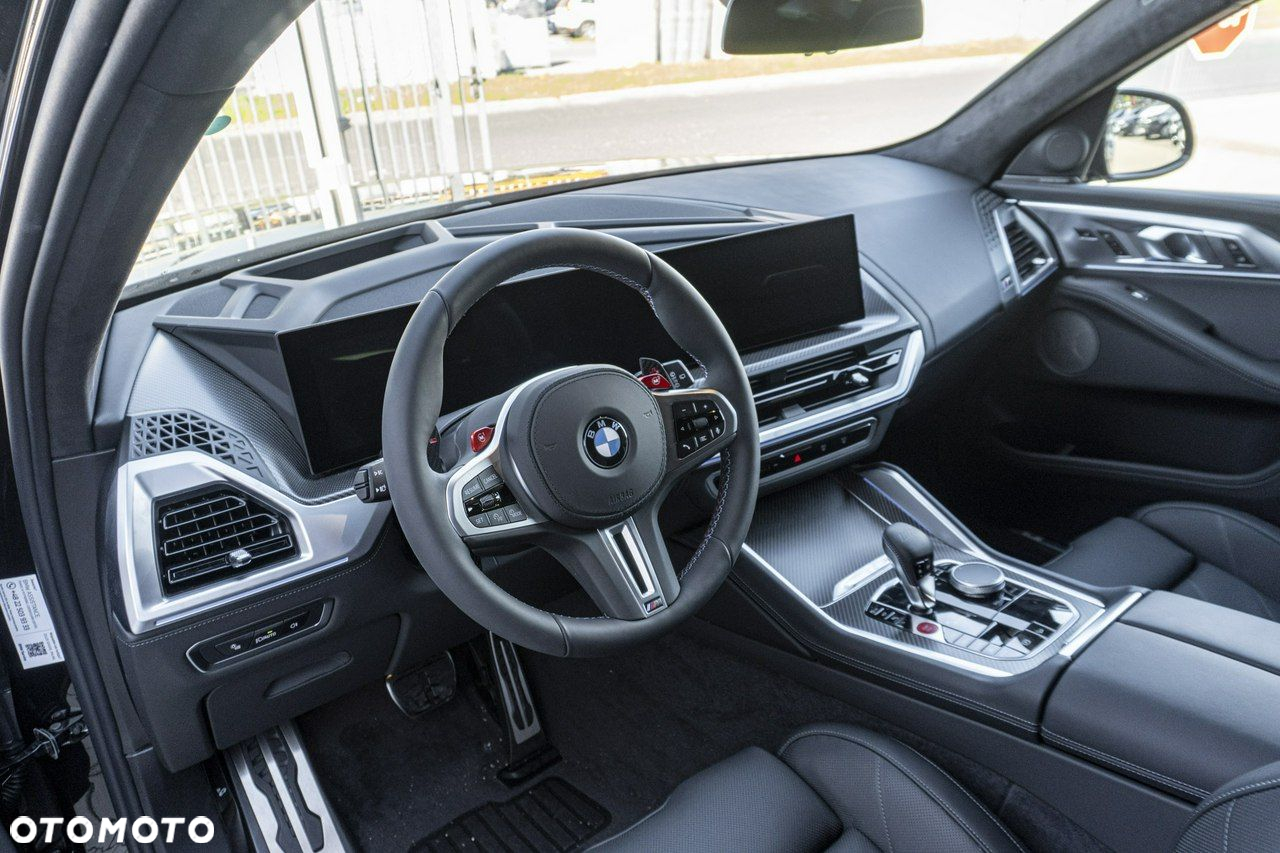 BMW XM - 9