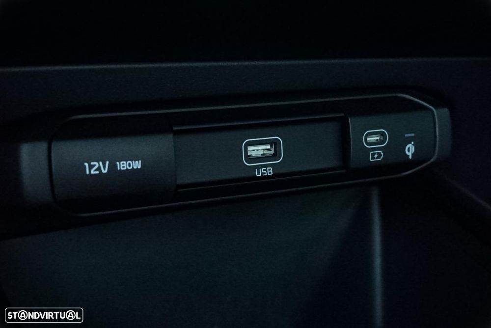 Kia Niro EV 64kWh Drive - 22