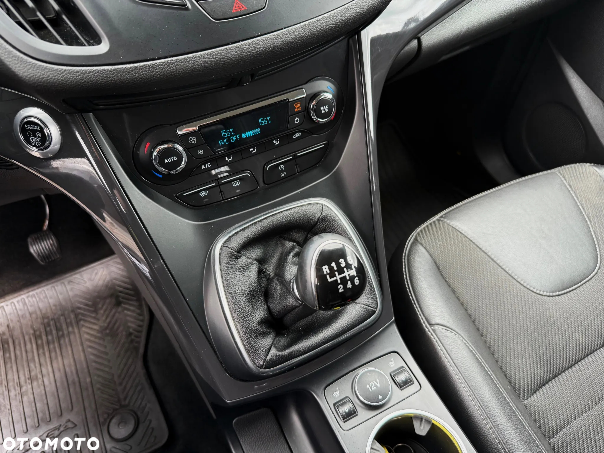 Ford Kuga 1.5 EcoBoost 2x4 Titanium - 15