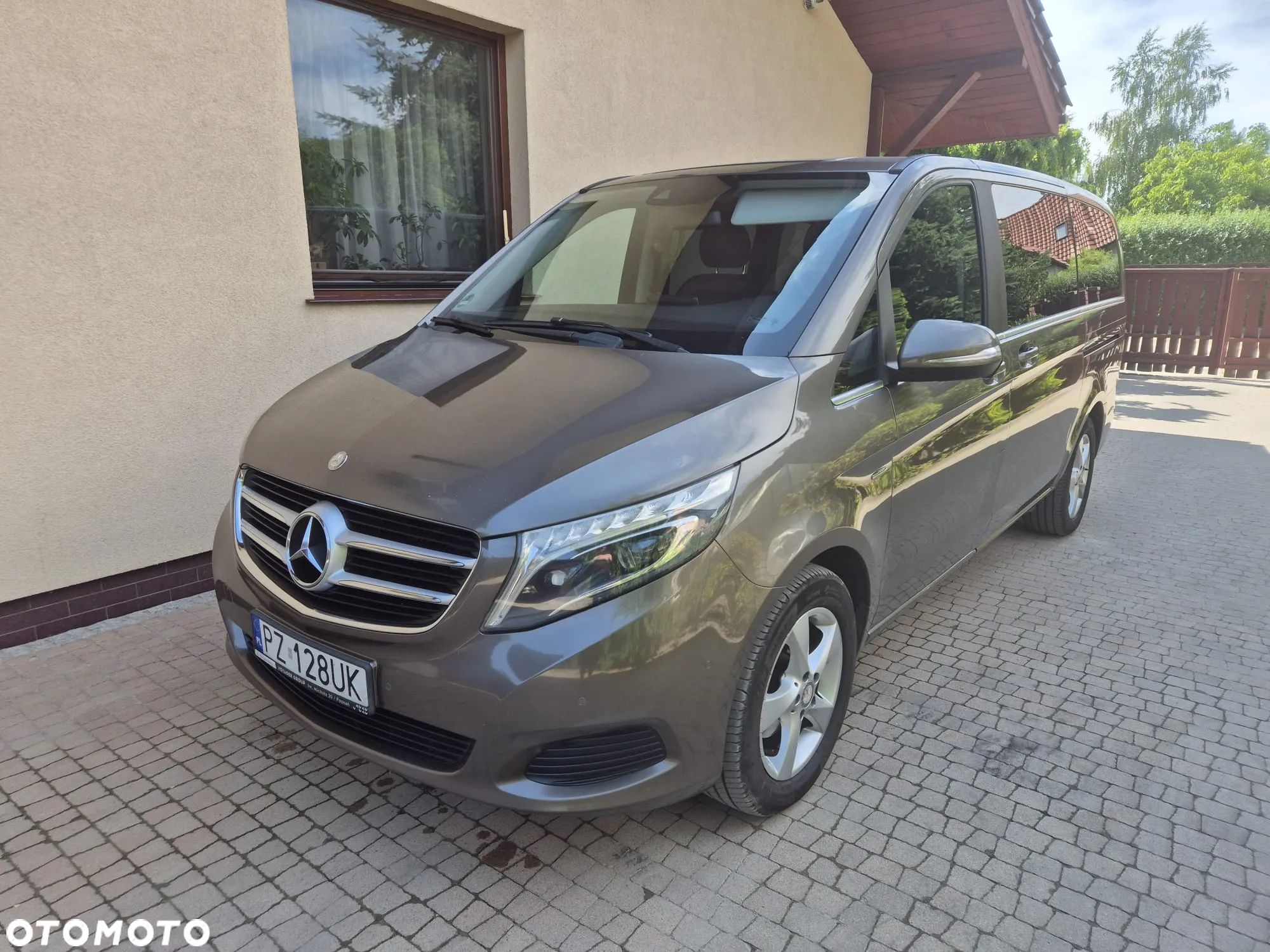 Mercedes-Benz Klasa V 220 CDI Avantgarde 7G-Tronic (d³ugi) - 1