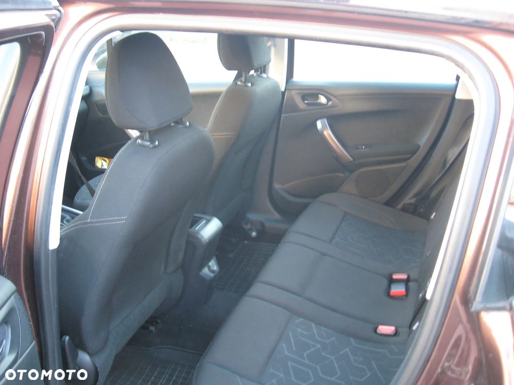 Peugeot 2008 - 19