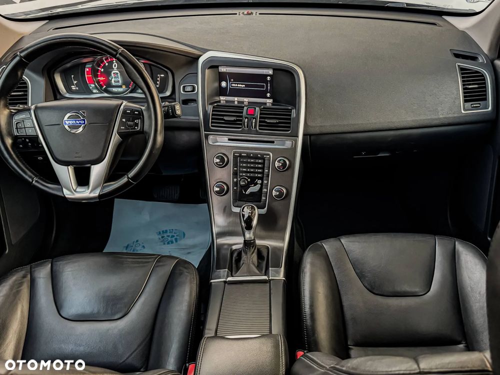 Volvo XC 60 T5 Momentum - 18