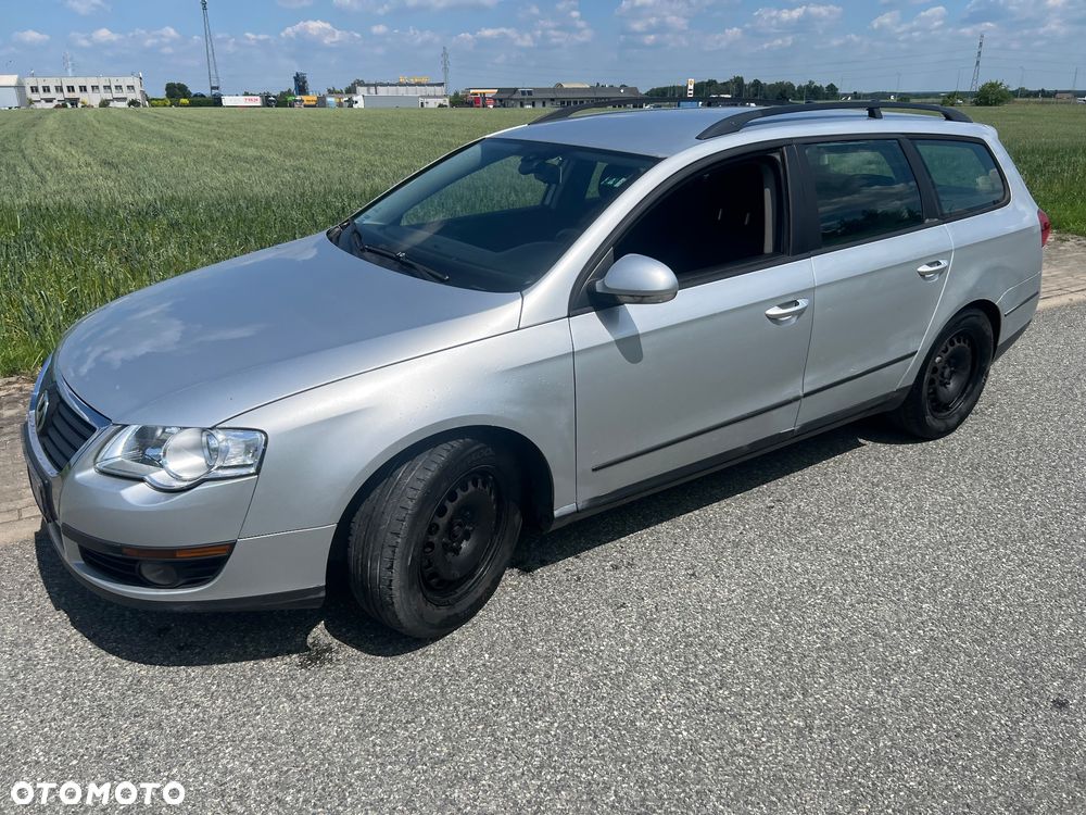 Volkswagen Passat 1.6 Family - 3