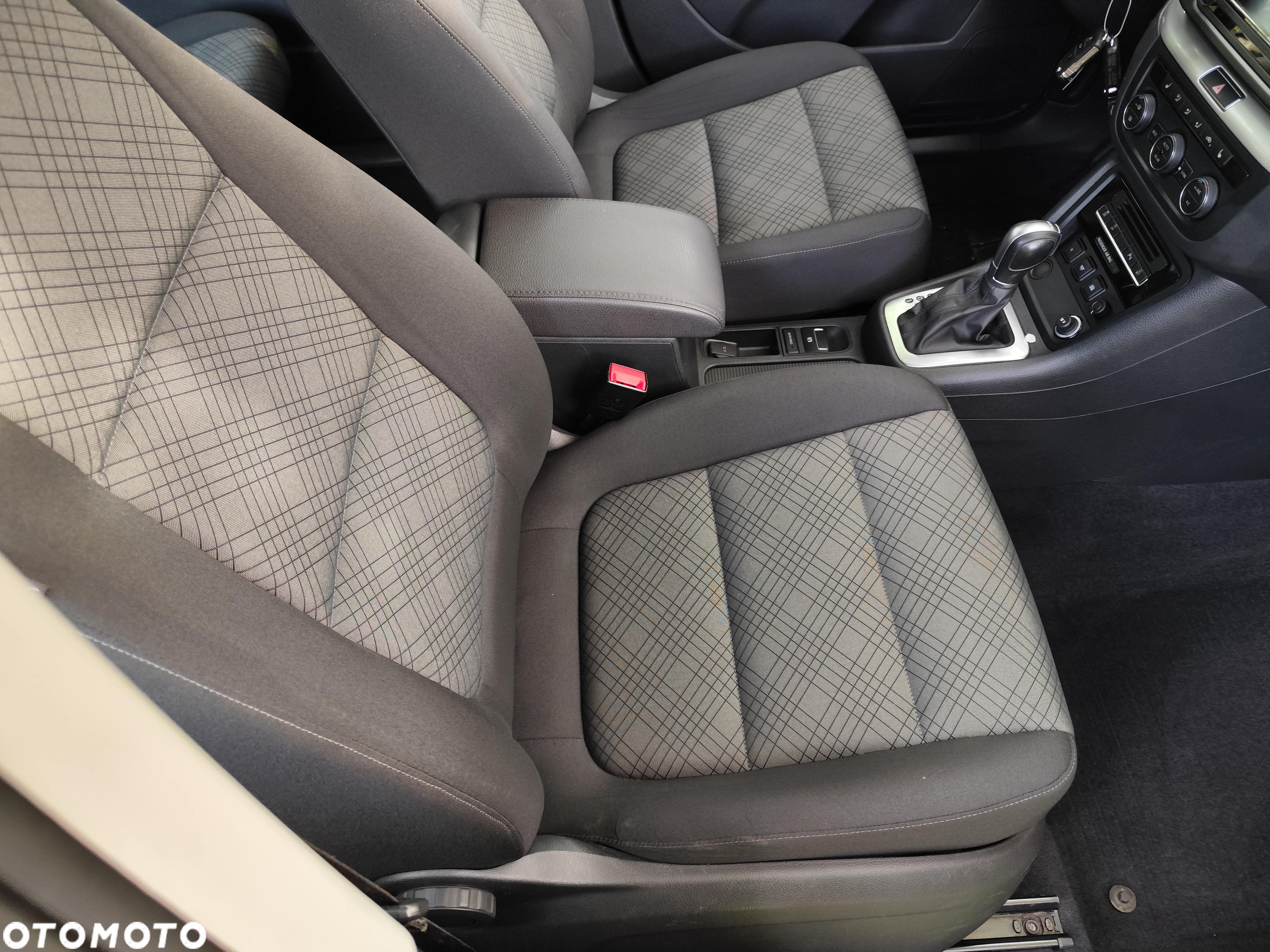 Volkswagen Sharan - 16