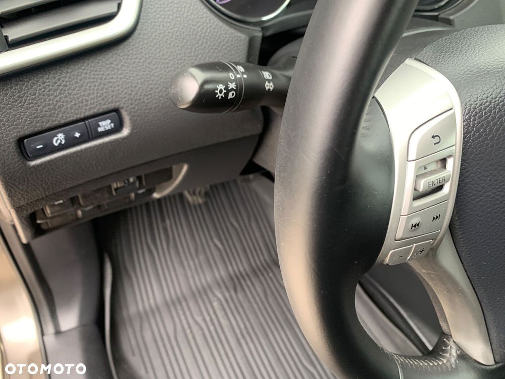 Nissan Qashqai - 24
