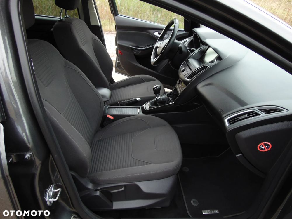 Ford Focus 1.5 TDCi DPF Start-Stopp-System Titanium - 9