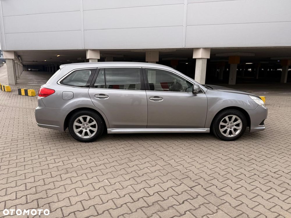 Subaru Legacy - 6