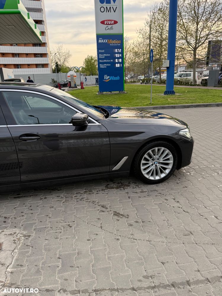 BMW Seria 5 520d Aut. Luxury Line - 5