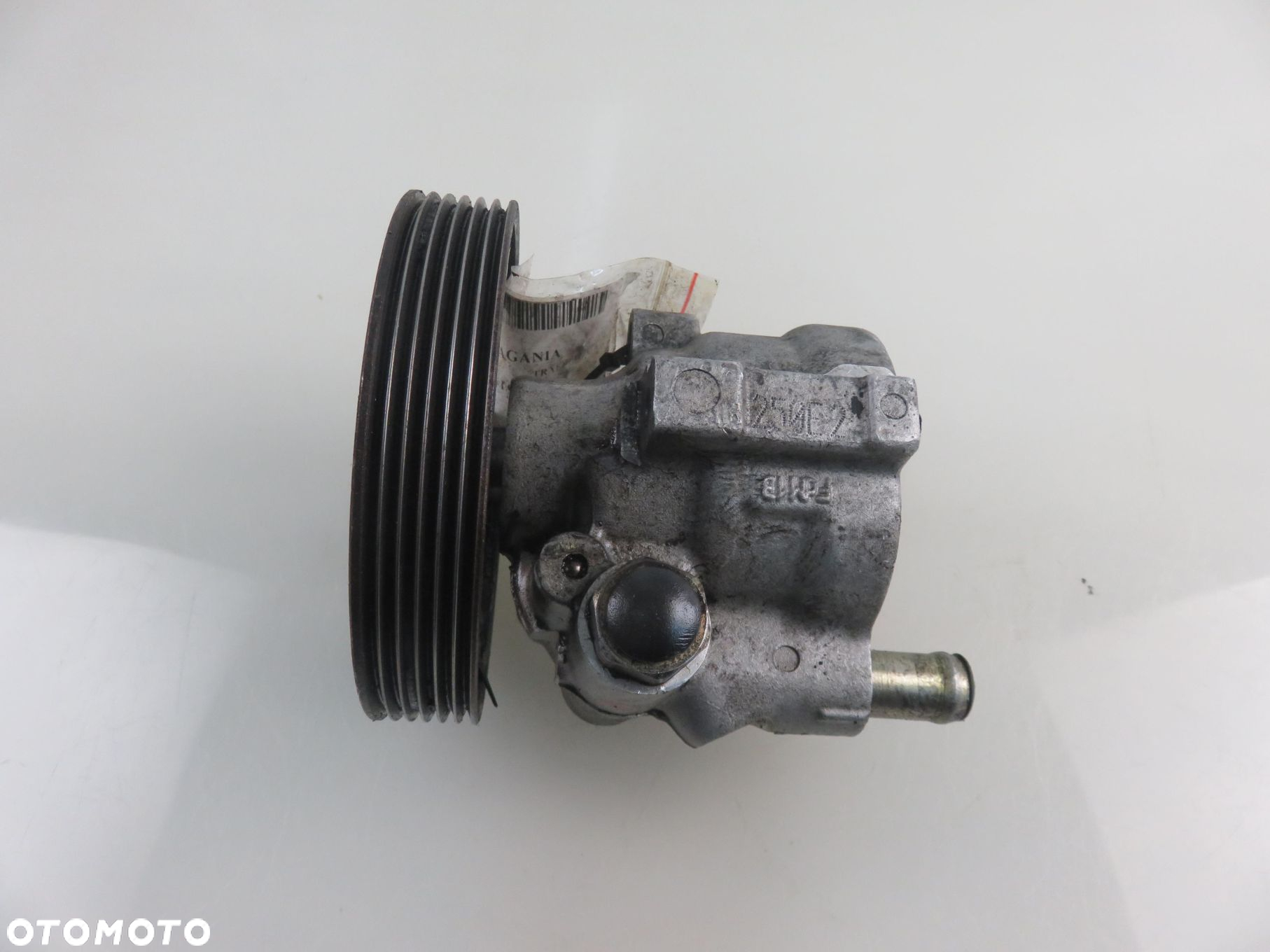 POMPA WSPOMAGANIA RENAULT TRAFIC II 1.9 dCi 100 - F9Q 760 - 5