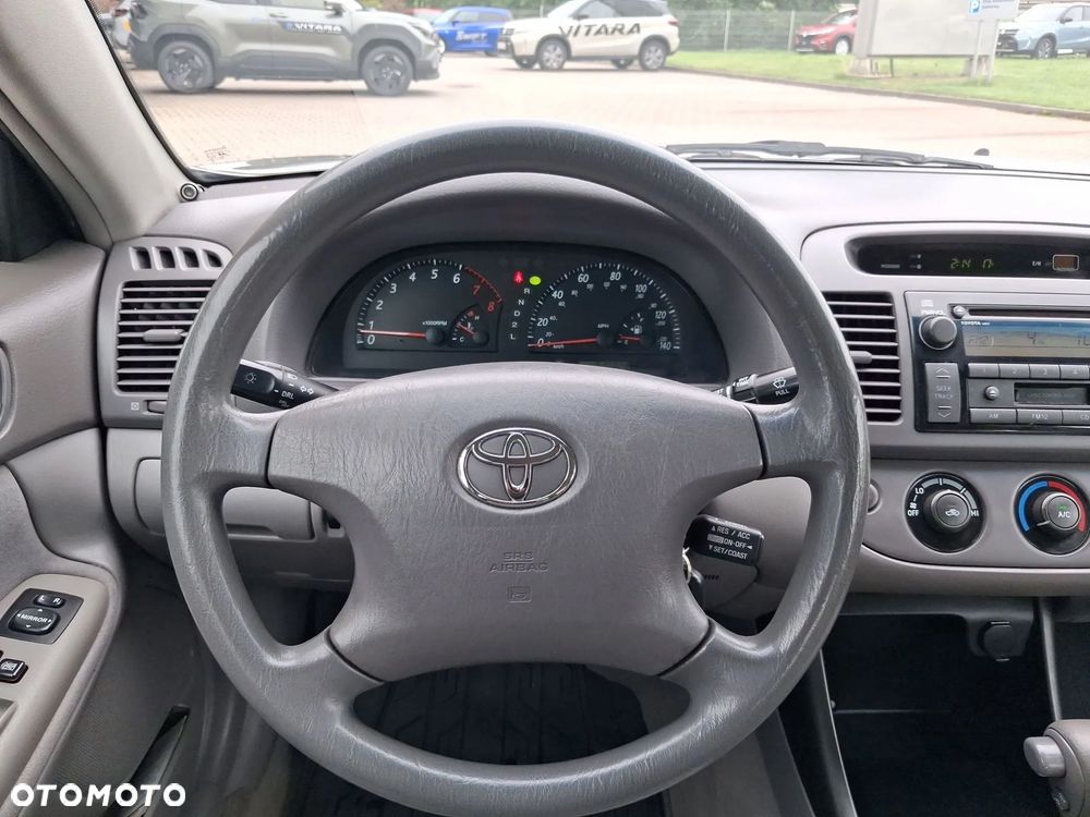 Toyota Camry 2.4 XLE - 31