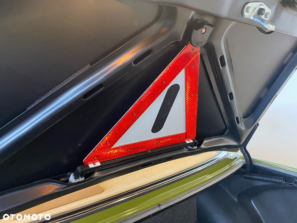 Mercedes-Benz W123 - 33