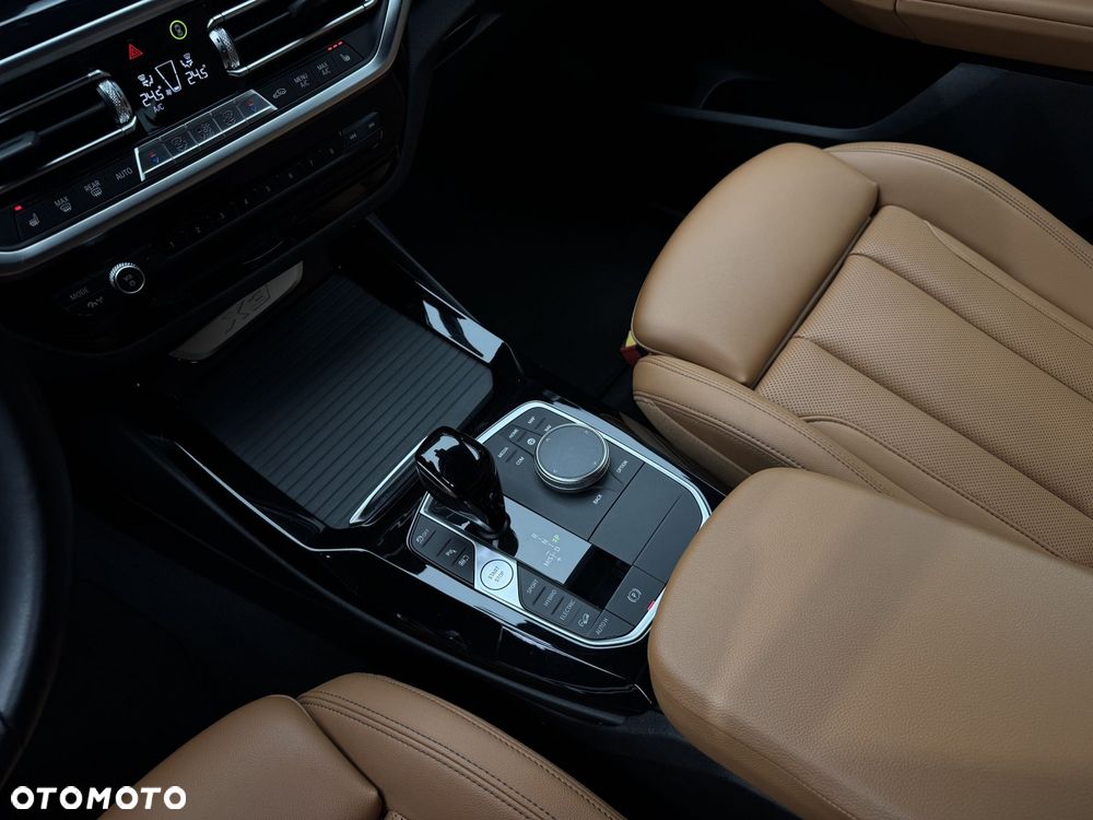 BMW X3 xDrive30e - 29