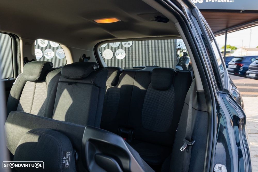BMW 218 Gran Tourer d 7L - 23