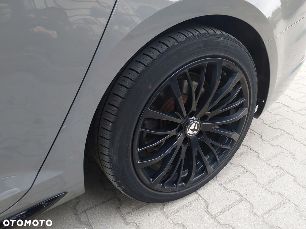 Audi A4 Avant 2.0 TDI Sport S tronic - 37