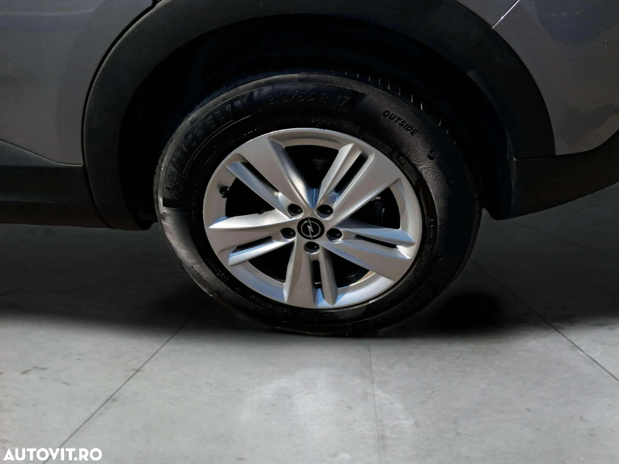 Opel Grandland 1.2 Turbo START/STOP AT8 GLX - 18
