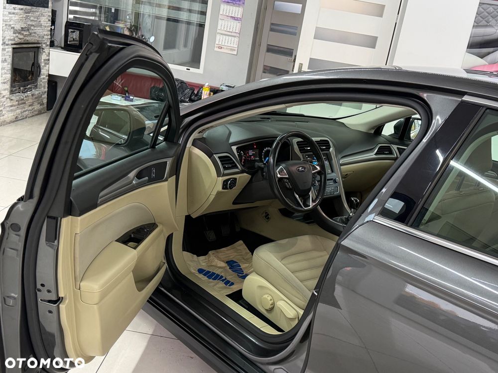 Ford Mondeo 2.0 TDCi Titanium - 39