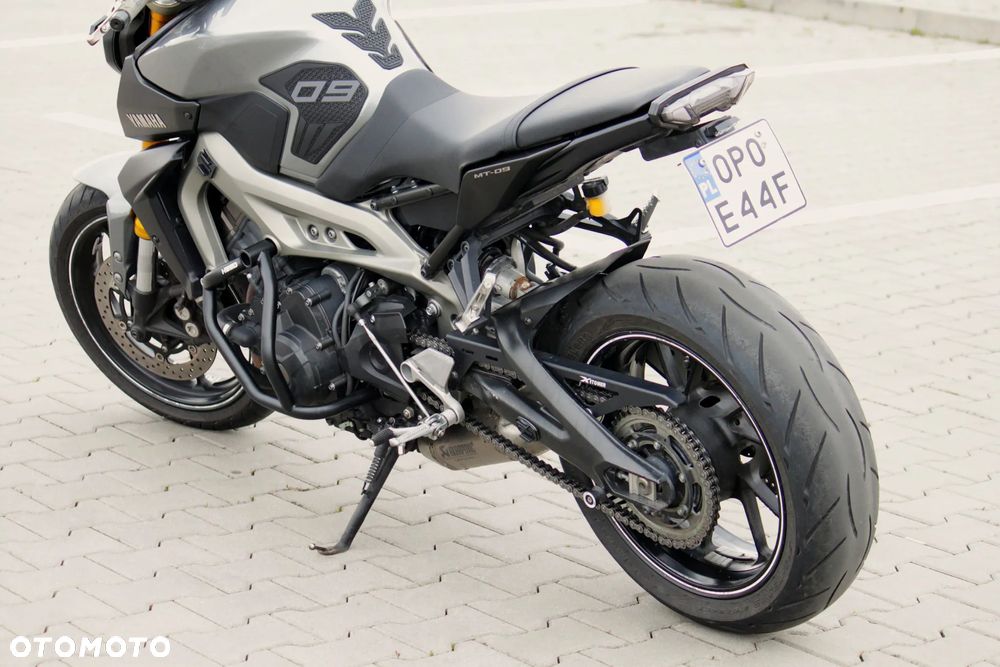 Yamaha MT - 7