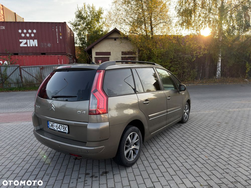 Citroen C4 2010 photo 3