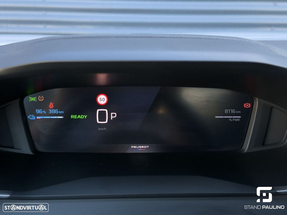 Peugeot e-2008 54 kWh Allure - 22