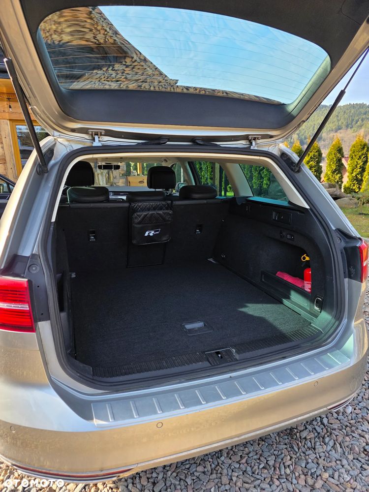Volkswagen Passat - 5