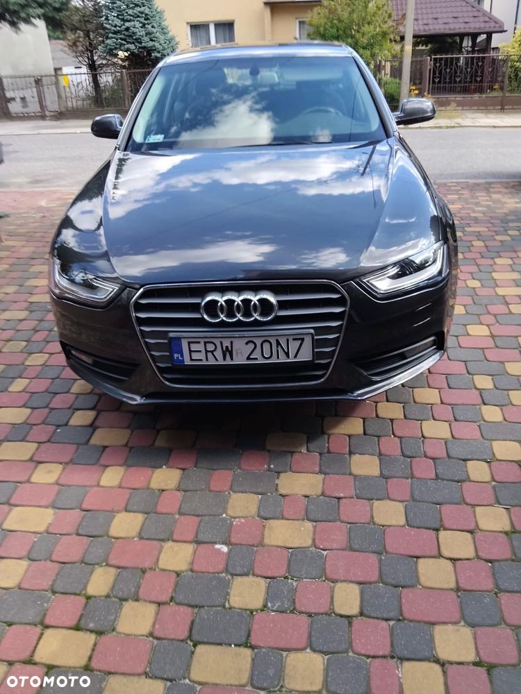 Audi A4 Limousine 2.0 TDI - 1