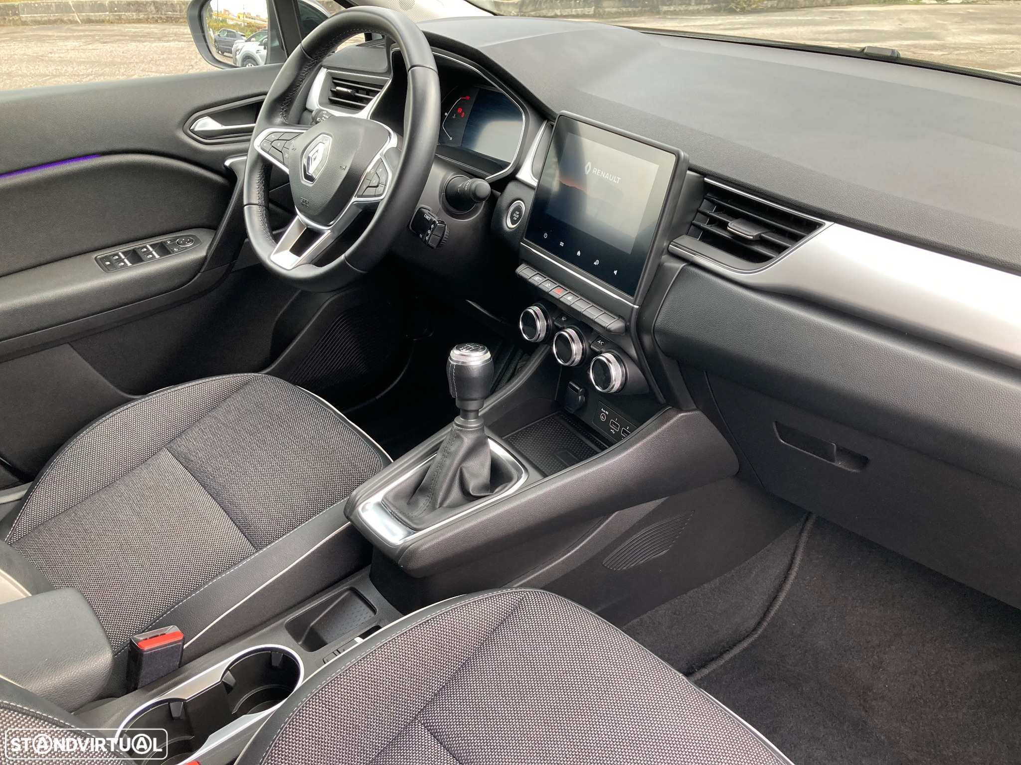 Renault Captur 1.0 TCe Techno - 13