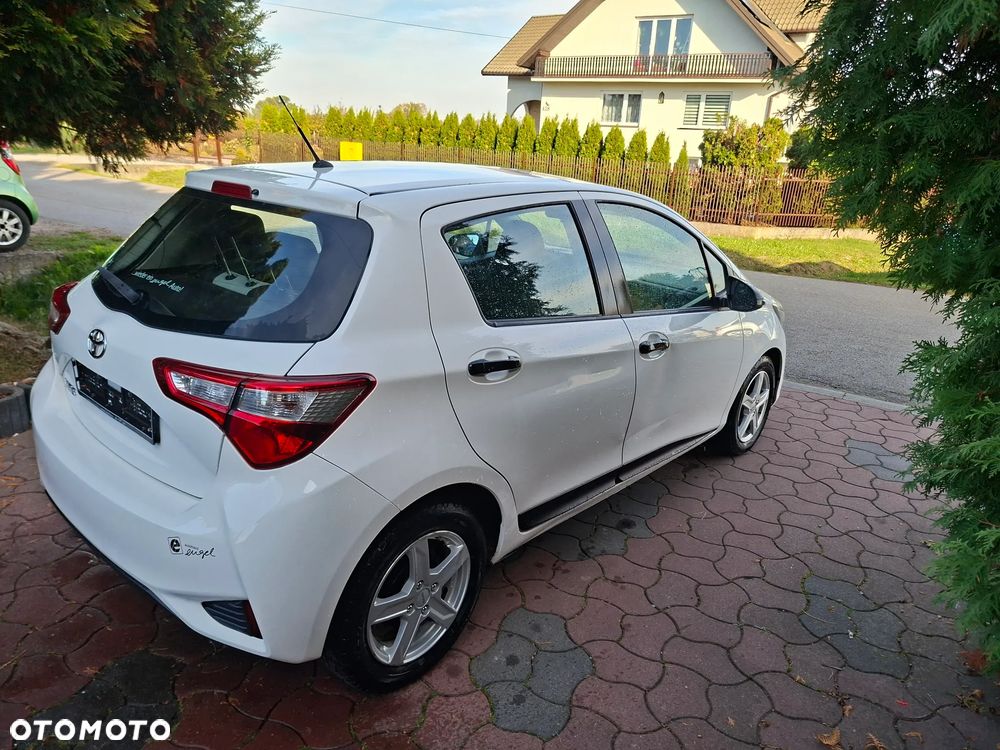 Toyota Yaris - 23