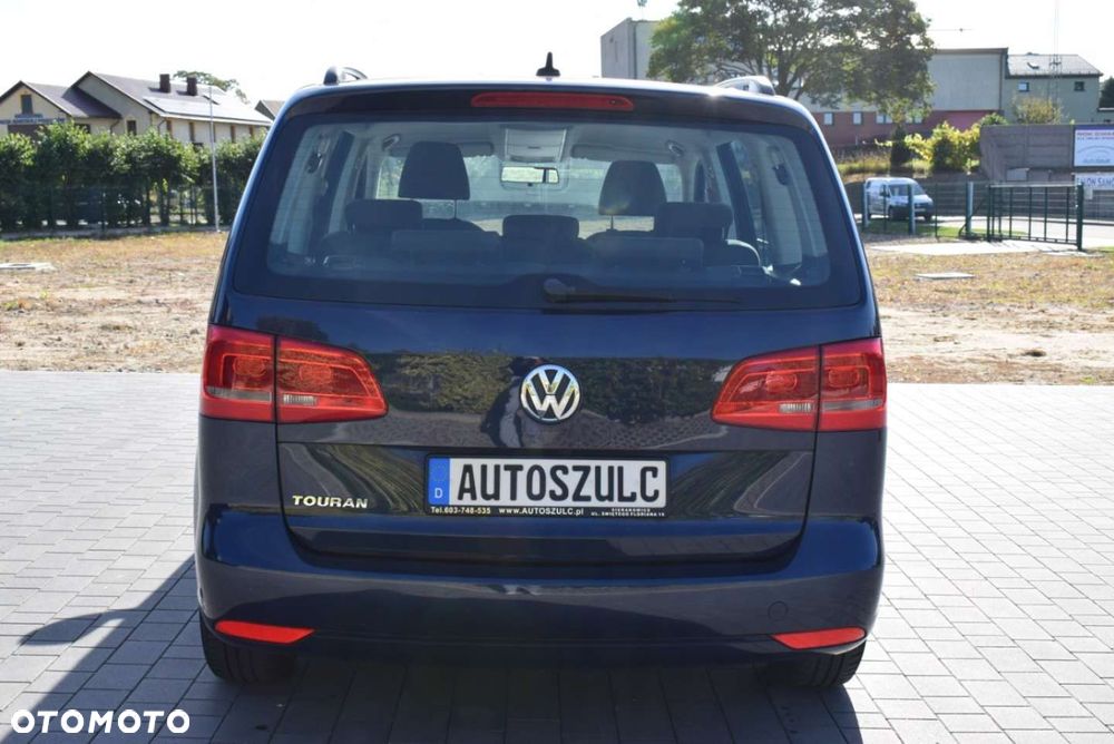 Volkswagen Touran - 8
