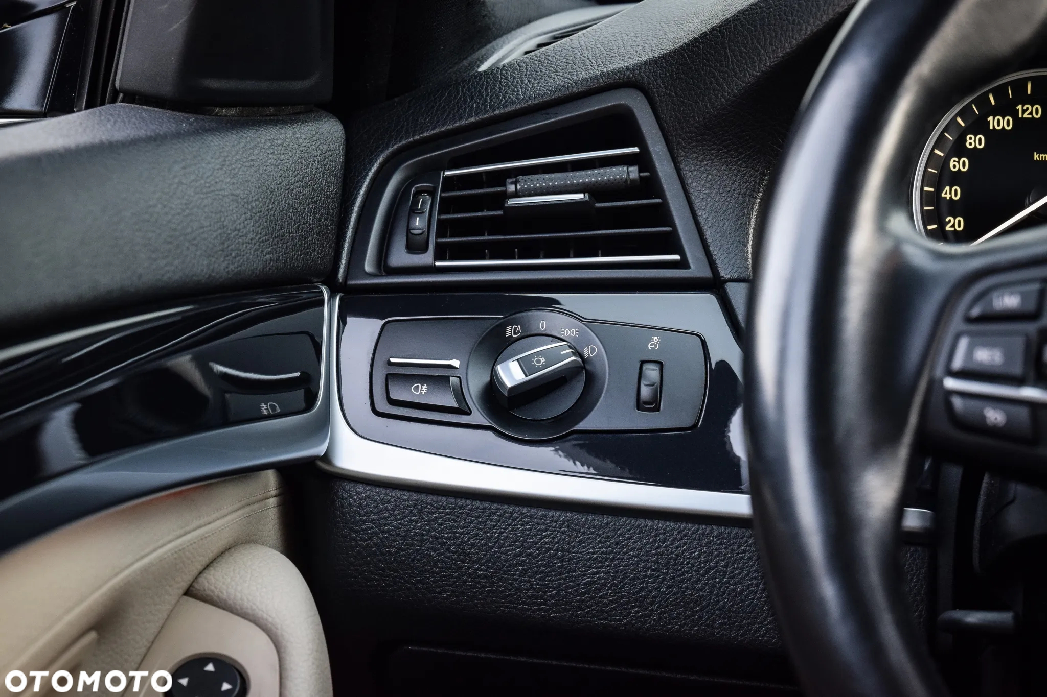BMW Seria 5 518d Luxury Line sport - 36