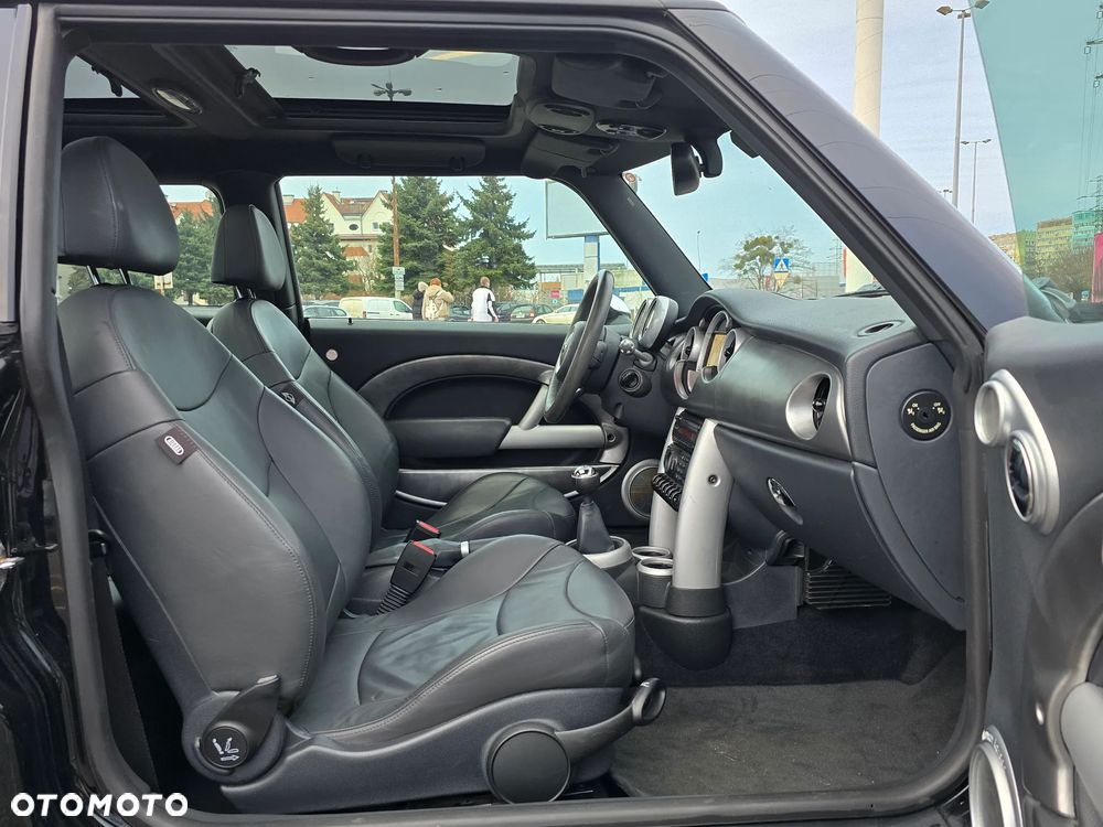 MINI Cooper S Standard - 19