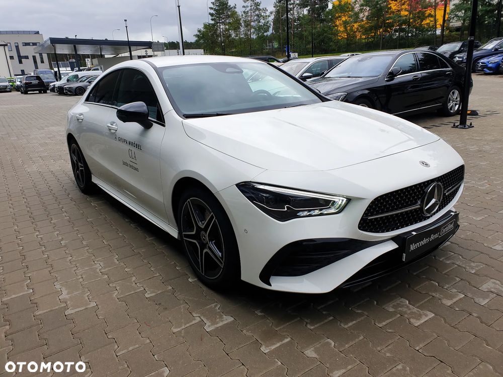 Mercedes-Benz CLA 200 AMG Line 7G-DCT - 3