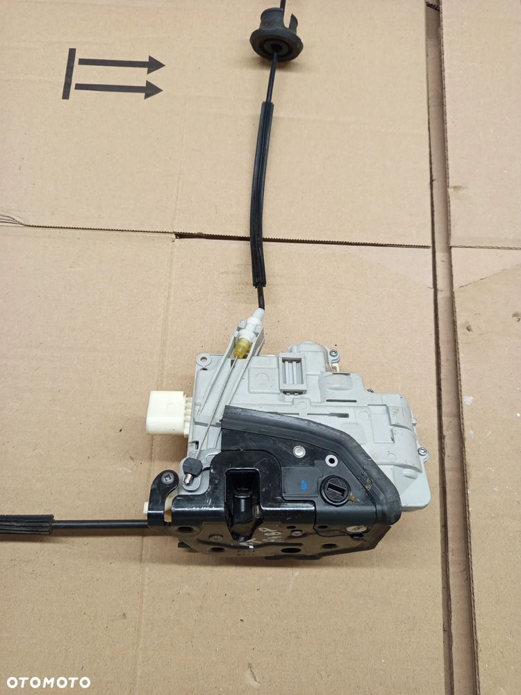 AUDI A4 B8 SEDAN 08-12 1.8 TFSI ZAMEK DRZWI PRAWY PRZÓD PRAWY TYŁ 8K0839016 - 14