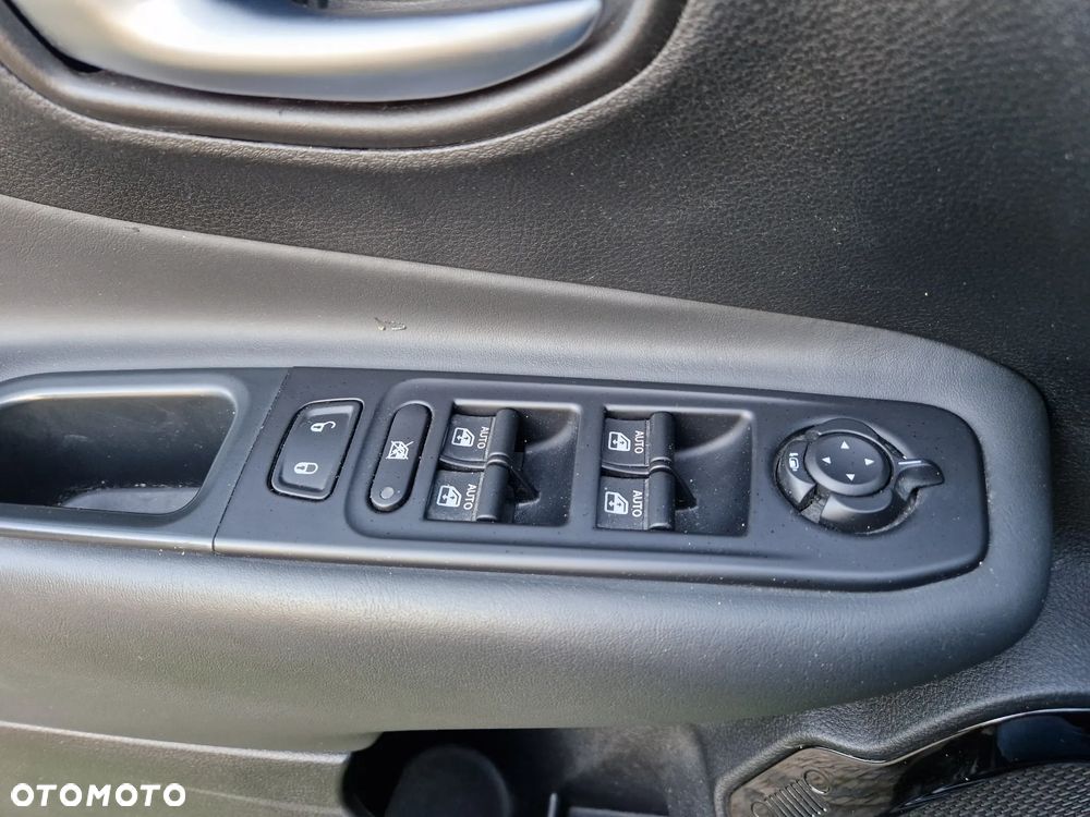 Jeep Renegade 1.6 MultiJet DSG Limited - 21