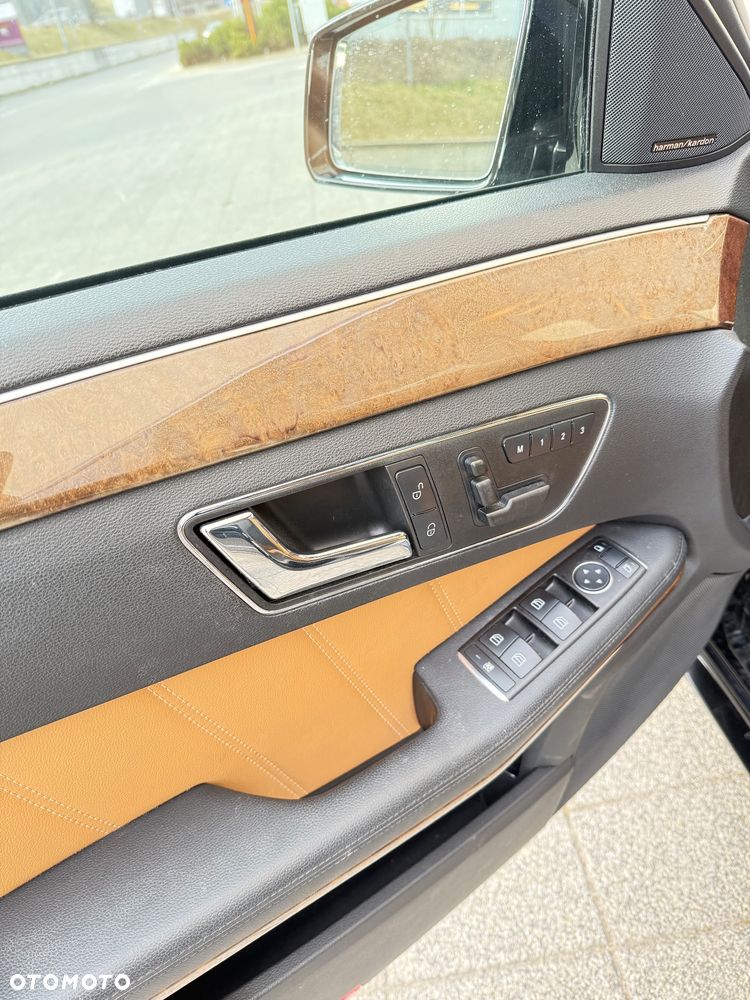 Mercedes-Benz Klasa E 350 4Matic Avantgarde Sport Edition AMG - 19
