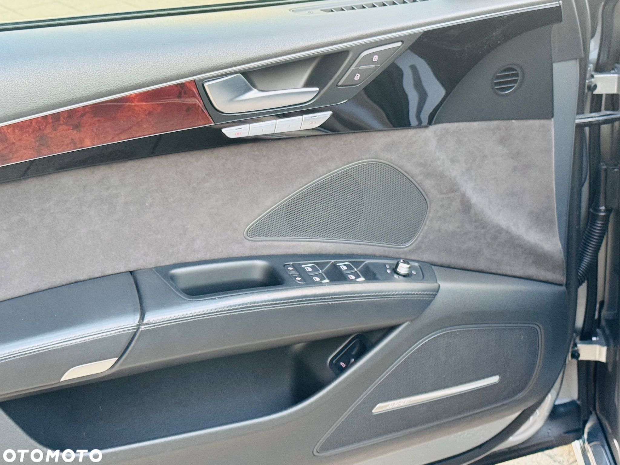 Audi A8 4.2 TDI L Quattro - 35
