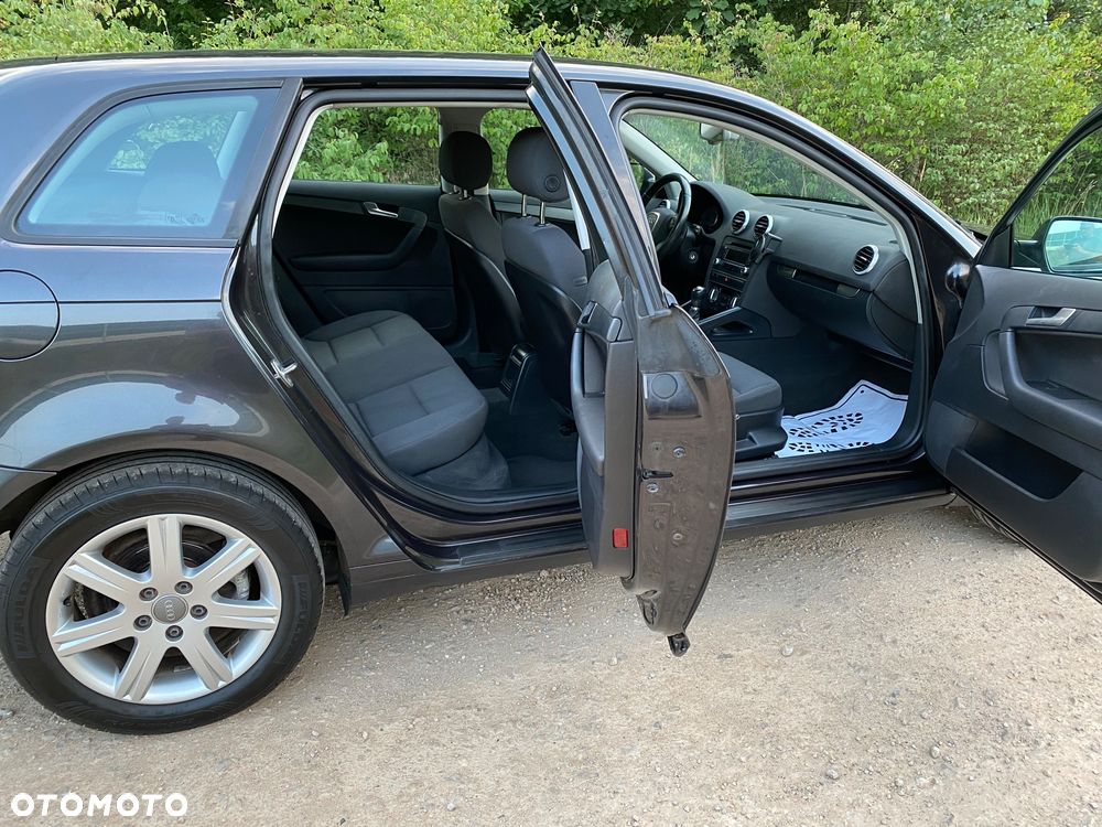 Audi A3 Sportback 2.0 TDI Ambiente - 15