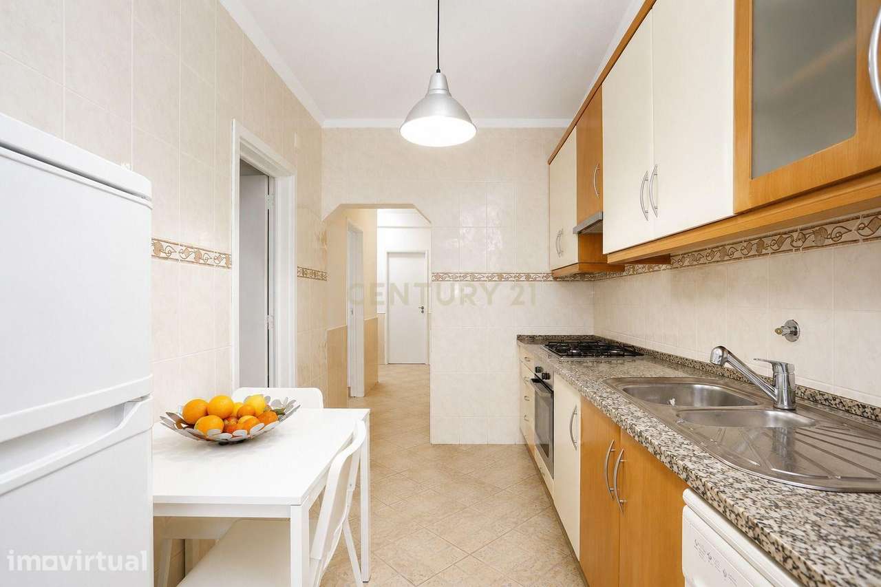 Apartamento T2 no Vale da Amoreira - Grande imagem: 2/16