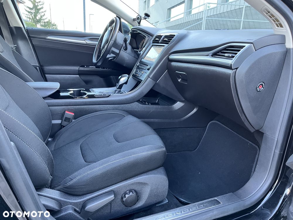 Ford Mondeo 2.0 TDCi Titanium PowerShift - 19