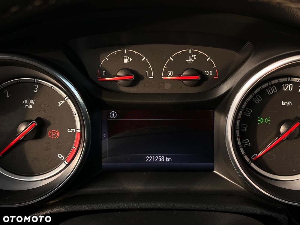 Opel Astra 1.6 BiTurbo D (CDTI) Start/Stop Dynamic - 17