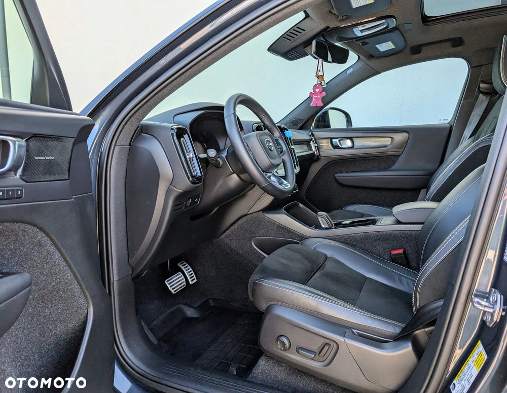 Volvo XC 40 82kWh P8 Recharge AWD Pro - 14