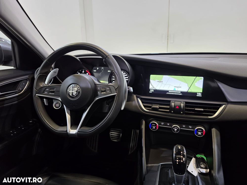 Alfa Romeo Giulia 2.2 JTDM Aut. - 7