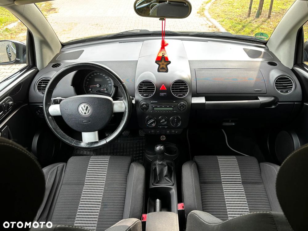 Volkswagen New Beetle 1.6 Freestyle - 17