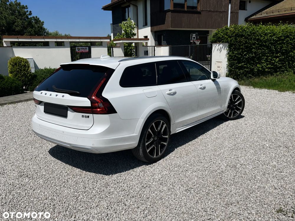 Volvo V90 Cross Country B5 D AWD Ultimate - 3